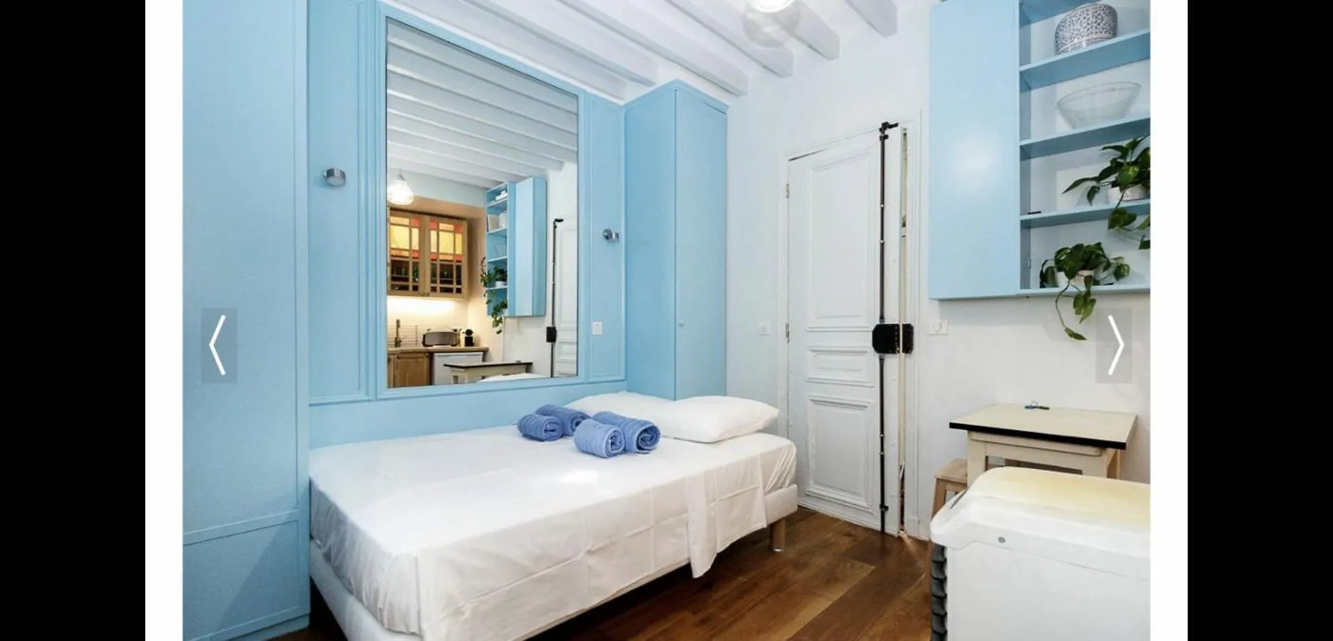 Apartment Paris 4 Le Marais Place Des Vosges